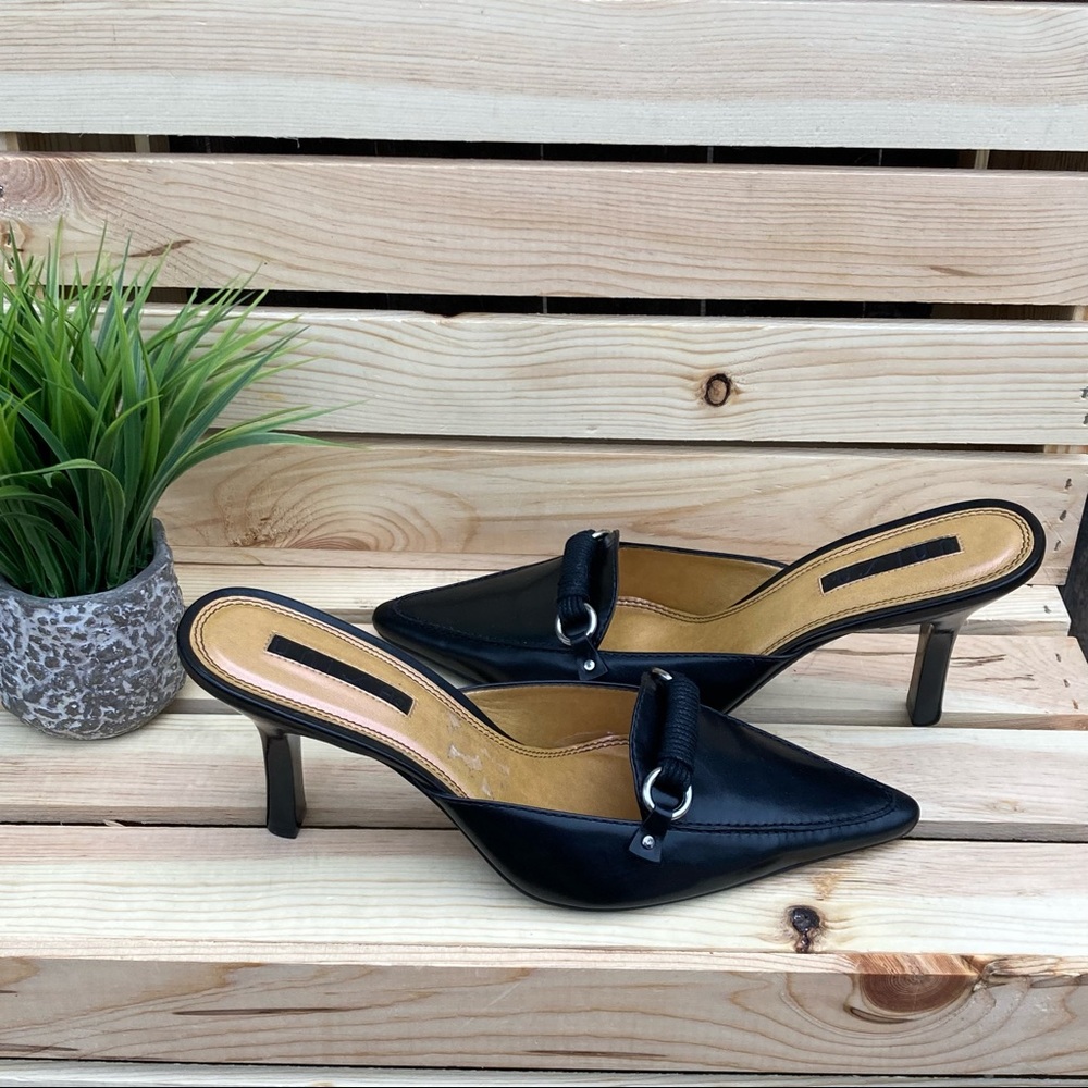 Unisa Heels